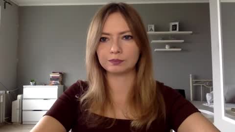 Millie online show from 10/12/25, 02:16