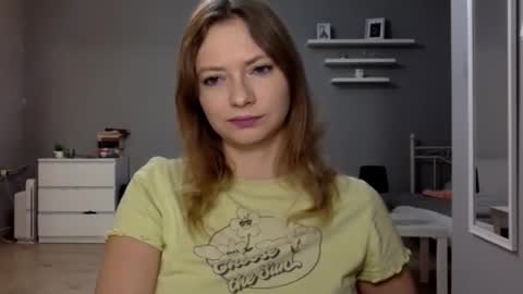 Snapshot of lux_millie chatting on 10/30/25, 09:48 Millie online show from 10/30/25, 09:48