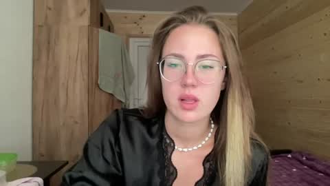 Katie online show from 07/30/26, 06:34