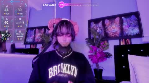 Snapshot of luxiel_ chatting on 11/12/25, 01:06 Luxiel 3 online show from 11/12/25, 01:06