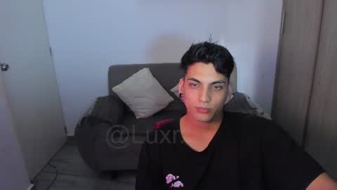 Snapshot of luxrx chatting on 07/28/26, 07:04 luxrx online show from 07/28/26, 07:04
