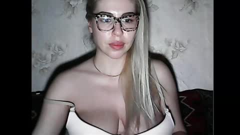 LuxSonyaStar online show from 01/19/25, 08:09