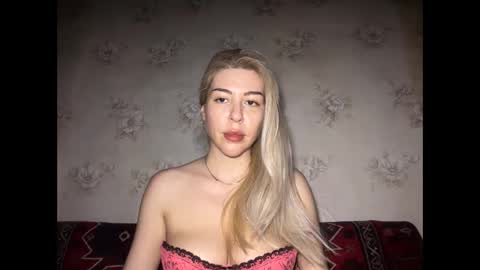 LuxSonyaStar online show from 05/16/26, 07:45