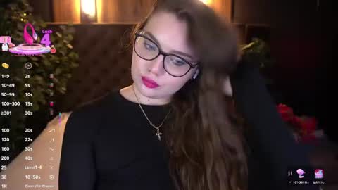 luxsopphia_ online show from 07/24/26, 06:00