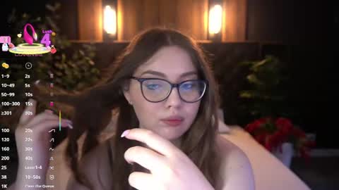 luxsopphia_ online show from 07/27/26, 05:36