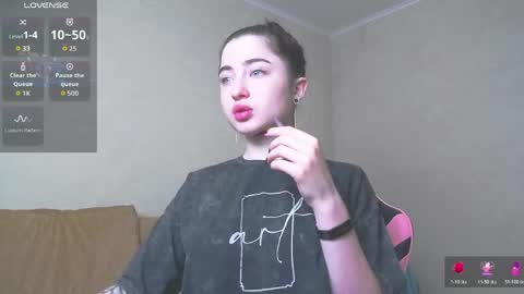 Snapshot of luxuryalma18 chatting on 05/11/26, 07:33 Alma online show from 05/11/26, 07:33