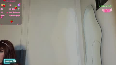 Snapshot of luxuryheaven chatting on 11/04/25, 04:33 Tommy and Polly online show from 11/04/25, 04:33