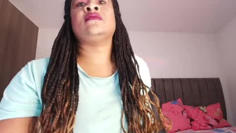 Snapshot of luxy_benet chatting on 04/30/26, 10:10 Big Benet online show from 04/30/26, 10:10