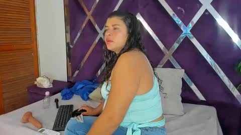 luzenaasm online show from 10/06/25, 03:59