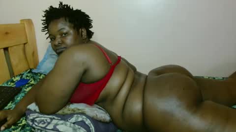 Snapshot of luzremi chatting on 03/23/26, 11:25 luzremi online show from 03/23/26, 11:25