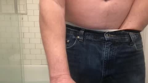 lvguynextdoor440656 online show from 11/04/25, 11:37