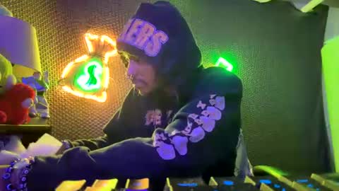lxrdhxkvgemvsterjuice online show from 06/19/26, 07:56