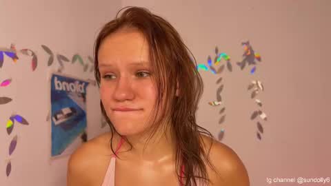 lxsundolyxl_ online show from 10/31/25, 04:41