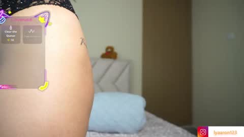 lya_aron_couple online show from 09/27/25, 07:08
