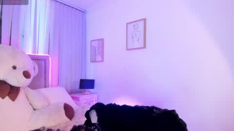 lya_brown online show from 06/20/26, 11:57