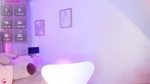 lya_brown online show from 06/24/26, 11:53