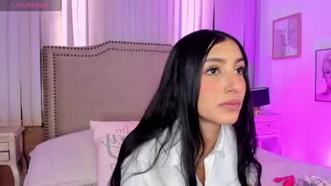 lya_brown online show from 07/17/26, 12:01