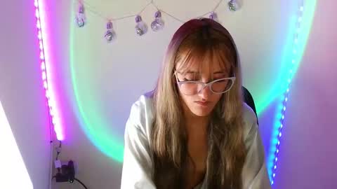 Snapshot of lya_ch chatting on 11/11/25, 11:05 Call me Lia online show from 11/11/25, 11:05