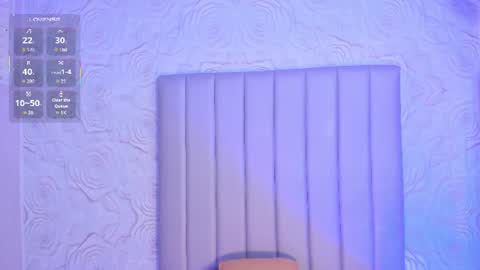 LYA DUBOIS  online show from 07/18/26, 09:02