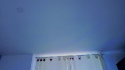 Snapshot of lyavalmont chatting on 06/02/26, 06:54 lyavalmont online show from 06/02/26, 06:54