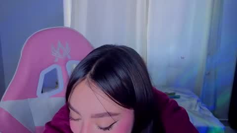Snapshot of lyavalmont chatting on 06/04/26, 06:47 lyavalmont online show from 06/04/26, 06:47