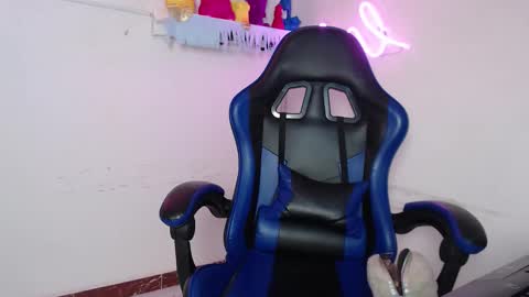 Snapshot of lycoris_ chatting on 11/24/25, 09:14 Lycoris online show from 11/24/25, 09:14