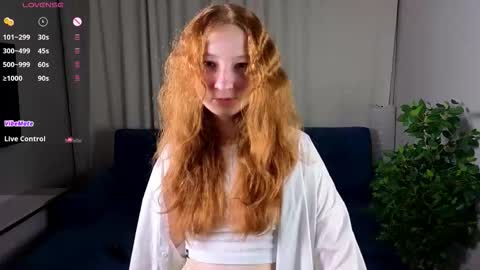 Snapshot of lydaerne chatting on 02/25/26, 01:04 Call me Liddy Im so new here show me how to get fun here please online show from 02/25/26, 01:04