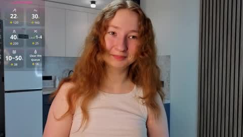 Snapshot of lydaerne chatting on 04/06/26, 01:03 Call me Liddy Im so new here show me how to get fun here please online show from 04/06/26, 01:03