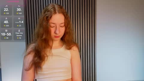 Snapshot of lydaerne chatting on 04/16/26, 01:06 Call me Liddy Im so new here show me how to get fun here please online show from 04/16/26, 01:06