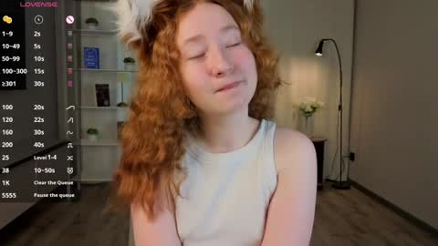 Snapshot of lydaerne chatting on 05/13/26, 01:14 Call me Liddy Im so new here show me how to get fun here please online show from 05/13/26, 01:14