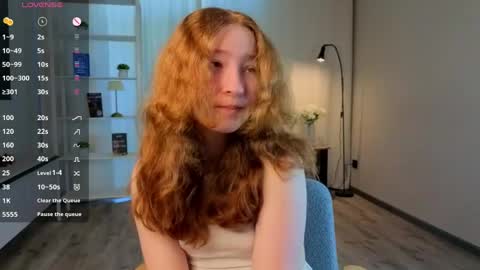 Snapshot of lydaerne chatting on 05/14/26, 01:23 Call me Liddy Im so new here show me how to get fun here please online show from 05/14/26, 01:23