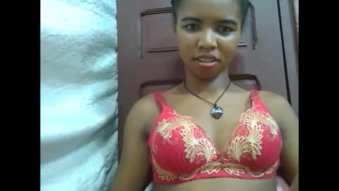 Lydiah online show from 02/10/25, 07:04