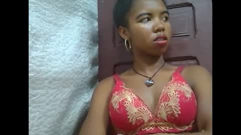 Lydiah online show from 02/15/25, 06:44