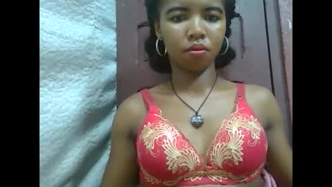 Lydiah online show from 02/19/25, 05:49