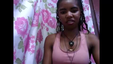 Snapshot of lydialarin chatting on 10/04/25, 06:33 Lydiah online show from 10/04/25, 06:33