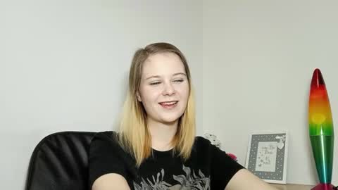 Lydia online show from 09/30/25, 06:57