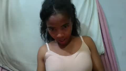 lydie856696 online show from 06/08/26, 01:50