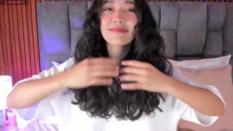 Lyhana Lee online show from 10/03/25, 12:13