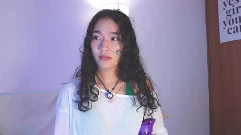 Lyhana Lee online show from 11/26/25, 06:42