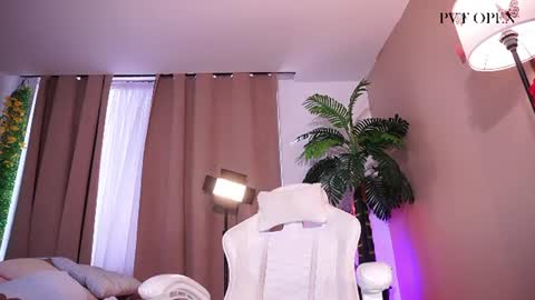 Lyhana Lee online show from 06/22/26, 03:42
