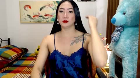 QUEEN online show from 10/02/25, 07:26