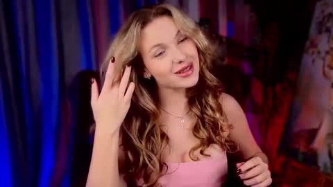 simply Eliza  online show from 10/06/25, 02:14