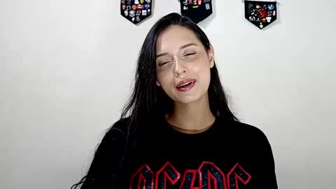 lyla online show from 09/14/25, 03:38