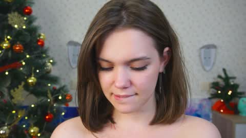 hi im Lyle online show from 12/12/24, 09:30