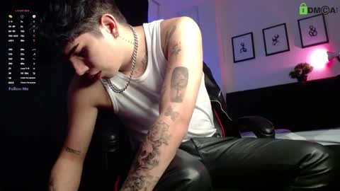 Lyle Bennett Freelance Model online show from 03/29/26, 12:38