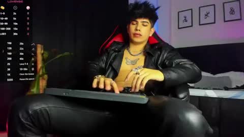 Lyle Bennett Freelance Model online show from 07/27/26, 03:30