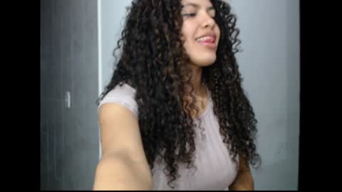 Snapshot of lylii_evans chatting on 01/07/25, 03:35 lylii_evans online show from 01/07/25, 03:35