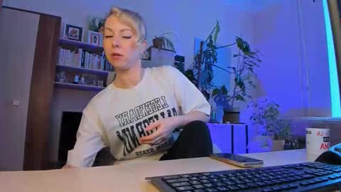 Snapshot of lylithskye chatting on 03/17/26, 05:00 Lylith Skye NO NUDE model online show from 03/17/26, 05:00