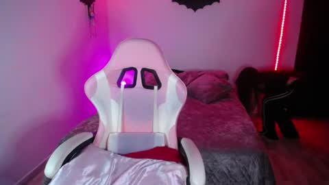 Luciana online show from 06/30/26, 02:07