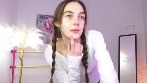 Lyly   online show from 12/23/24, 05:28